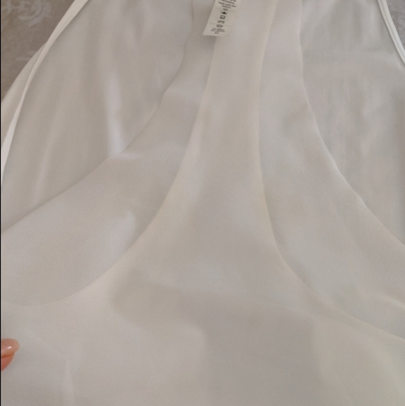 Lululemon Athletica white tank w mesh T back panel - Picture 6 of 7